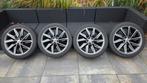 Skoda velgen met winterbanden 18 inch 7.0J x 18H2 ET39, Auto-onderdelen, Ophalen, 18 inch, 215 mm, Banden en Velgen