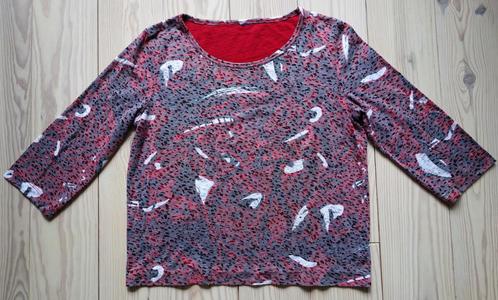 leuk truitje/ shirt met print, maat M, lage verzendkosten!, Kleding | Dames, T-shirts, Zo goed als nieuw, Maat 38/40 (M), Rood