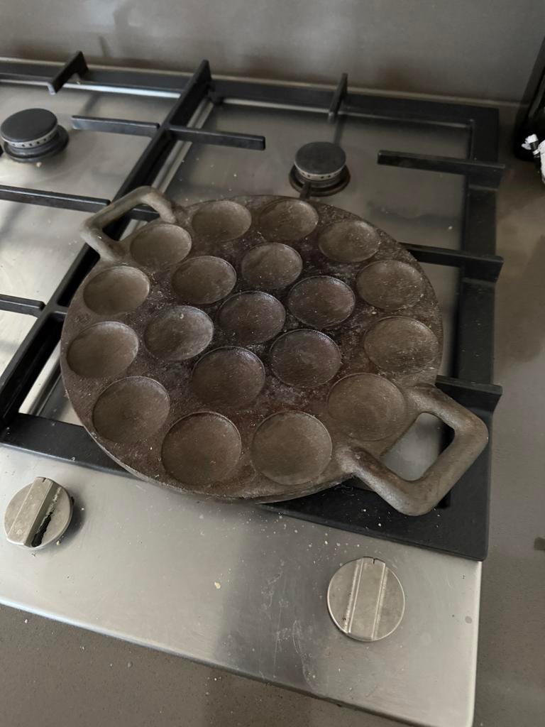 Koopmans Poffertjespan Gietijzer - Leeuwarden, Ophalen of Verzenden, Gebruikt