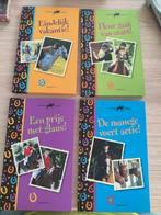 4 boeken manege meiden, eindelijk vakantie , de manege ..., Ophalen of Verzenden, Zo goed als nieuw
