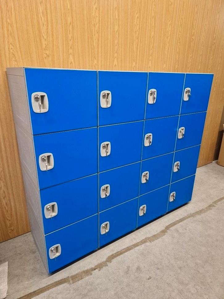 NIEUW 16 Kluisjes geschikt voor natte ruimte, Sport en Fitness, Overige Sport en Fitness, Nieuw, Ophalen