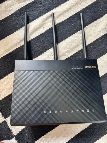 ASUS RT-AC68U Dual Band Gigabit Router beschikbaar voor biedingen