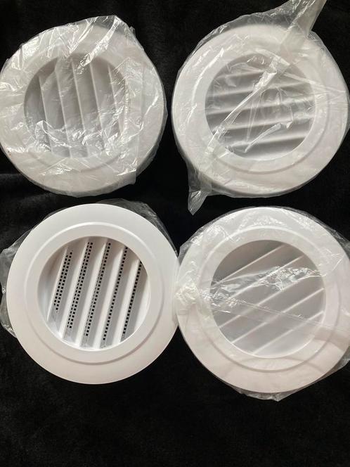 4 nieuwe ventilatieroosters, Doe-het-zelf en Verbouw, Ventilatie en Afzuiging, Zo goed als nieuw, Afzuiger, Ophalen of Verzenden
