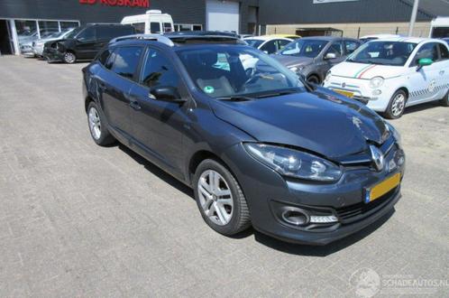 Renault Mégane 1.2 TCe Limited Pano 116pk (bj 2016), Auto diversen, Schadeauto's, Handgeschakeld, Benzine, Overige carrosserieën