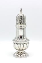 Grote engels zilveren strooibus floraal Atkin Sheffield 1896, Ophalen of Verzenden, Zilver