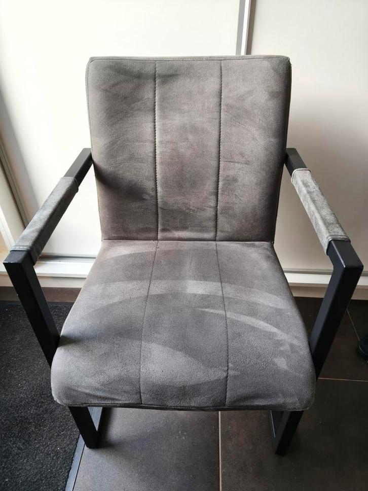 3 Grijze eetkamerstoelen met armleuningen, Huis en Inrichting, Stoelen, Gebruikt, Drie, Metaal, Stof, Grijs, Ophalen