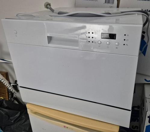 Vrijstaande vaatwasser, Witgoed en Apparatuur, Vaatwasmachines, Zo goed als nieuw, Vrijstaand, Minder dan 85 cm, 45 tot 60 cm