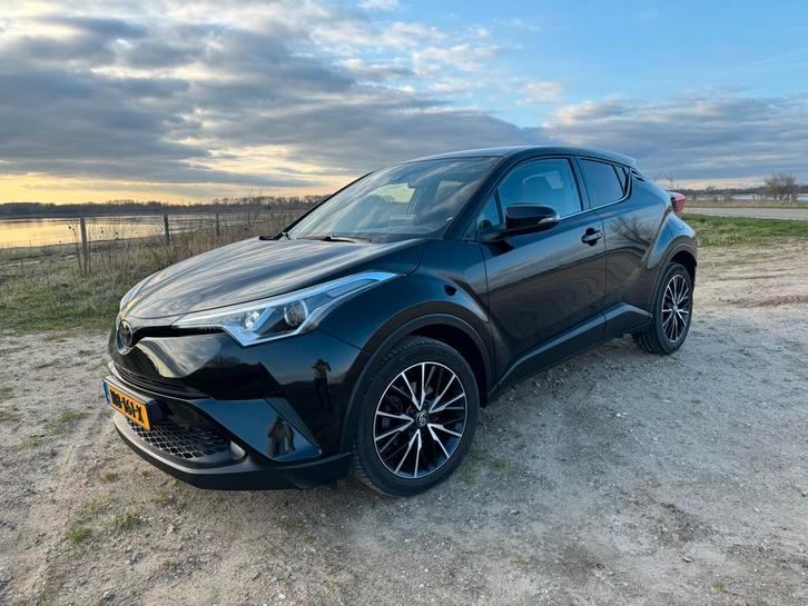Toyota C-HR Executive 1.2 Turbo Black Metallic + Afn. Trekh, Auto's, Toyota, Particulier, C-HR, Benzine, D, SUV of Terreinwagen