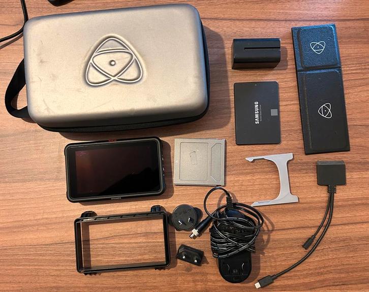 Atomos Ninja V - Monitor/Recorder - Complete Set, Audio, Tv en Foto, Videocamera's Digitaal, Zo goed als nieuw, Overige typen