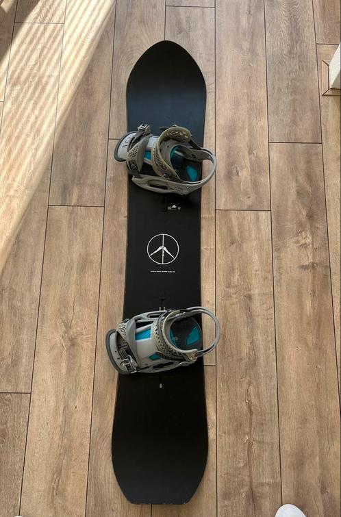 Burton Kilroy Custom 2019 + Malavita EST bindingen, Sport en Fitness, Snowboarden, Zo goed als nieuw, Board, Ophalen