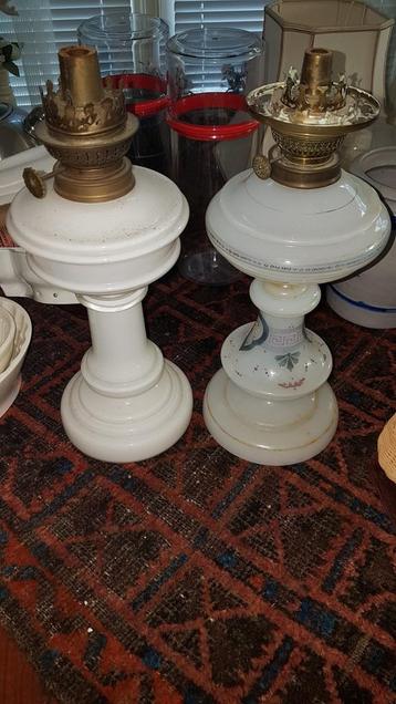 Olielampen en andere leuke brocante spullen beschikbaar voor biedingen