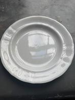 Gezocht: Petrus Regout Wellington wit kleine borden, Antiek en Kunst, Antiek | Servies los, Ophalen of Verzenden
