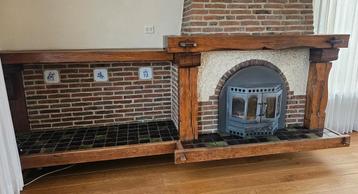 Openhaard inclusief eiken schouw pen en gat  beschikbaar voor biedingen
