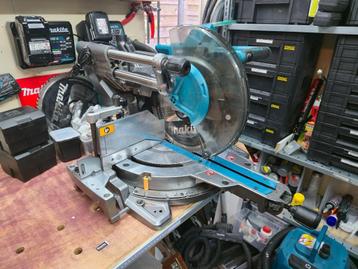 Makita ls003g beschikbaar voor biedingen
