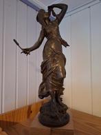 Bronzen beeld  van Auguste Moreau, Ophalen, Brons