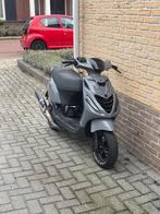 Zip 125, Fietsen en Brommers, Scooters | Piaggio, Tweetakt, Maximaal 45 km/u, Zip, Zo goed als nieuw
