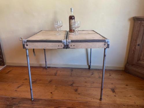 Picknick Tafel Koffer Opklapbar Picknick koffer jaren 50, Antiek en Kunst, Antiek | Meubels | Tafels, Ophalen of Verzenden