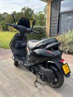 Piaggio zip 80cc brom full options, Fietsen en Brommers, Scooters | Piaggio, Ophalen, Maximaal 45 km/u, Zip, Zo goed als nieuw