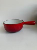 Nomar (Staub) gietijzeren pan 17 cm rood cerise, Huis en Inrichting, Keuken | Potten en Pannen, Verzenden, Zo goed als nieuw, Gietijzer