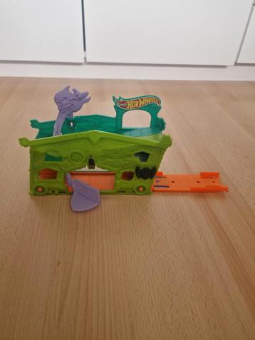 Hot Wheels Ghost Garage beschikbaar voor biedingen