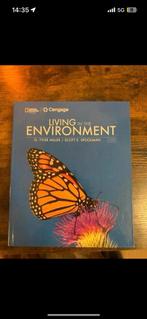 Living in the environment (nieuwste druk), Ophalen of Verzenden, Beta, Zo goed als nieuw, HBO
