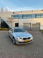 Bmw 5-Serie Touring 520i High Excutive Aut8 2012 Grijs, Auto's, BMW, Origineel Nederlands, Te koop, Zilver of Grijs, 5 stoelen