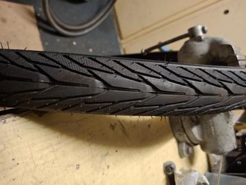 Fietsbanden Omafiets 28-Inch-40-635 beschikbaar voor biedingen