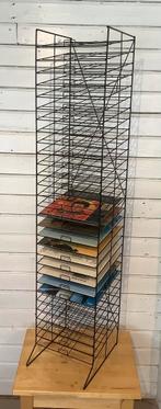 Tomado (?) LP-rek, Langspeelplatenrek, uit een platenzaak., Ophalen, Zo goed als nieuw