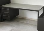 Vintage Ahrend tafel trespa blad / werktafel / kantinetafel, Huis en Inrichting, Tafels | Eettafels, Ophalen, Zo goed als nieuw