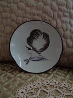 Brocant Wandbordje Vrouwenhoofd Daan Aalten  ** Mimosa **, Ophalen of Verzenden