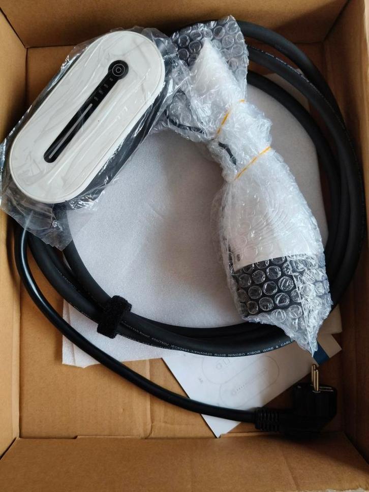 Laadkabel type 2 1 phase schuko stekker, Auto diversen, Laadpalen, Zo goed als nieuw, Laadkabel, Ophalen of Verzenden