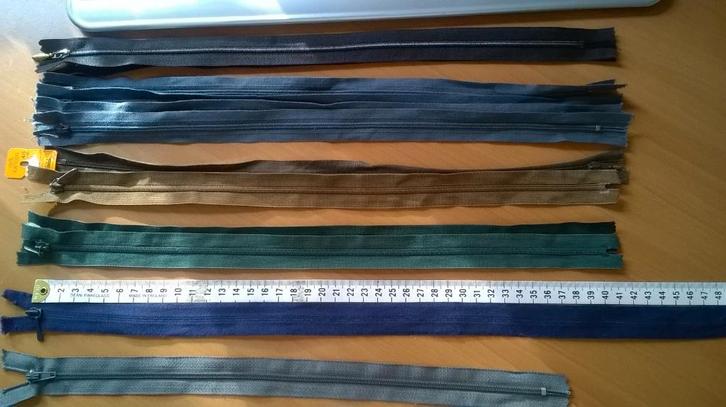 Ritsen, 25 tot 40 cm, verschillende kleuren, niet deelbaar, Hobby en Vrije tijd, Naaien en Fournituren, Nieuw, Rits of Sluiting