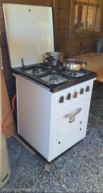 Vintage retro gasfornuis met oven en op butaangas, Witgoed en Apparatuur, Fornuizen, Ophalen, Gebruikt, 4 kookzones, Gas
