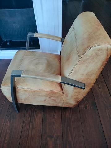 stoere leren fauteuil  beschikbaar voor biedingen