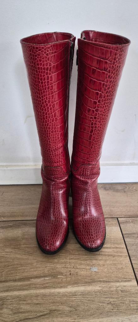 Jilsen Nina Croco laarsen maat 40 schacht 44 cm, Kleding | Dames, Schoenen, Zo goed als nieuw, Hoge laarzen, Rood, Ophalen