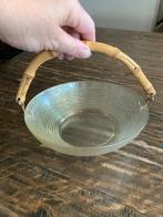 Goudkleurig glazen schaaltje met bamboe handvat, Ophalen of Verzenden