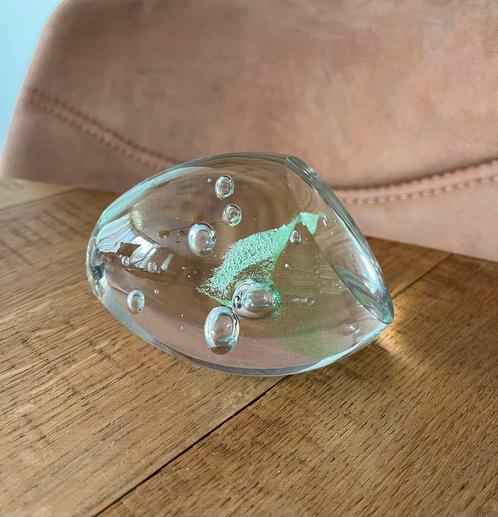 Mooie glazen heldere paperweight met groen, Antiek en Kunst, Antiek | Glas en Kristal, Ophalen of Verzenden