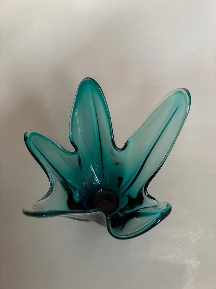 Siervaas van Blauw Boheems glas, Antiek en Kunst, Antiek | Glas en Kristal, Ophalen of Verzenden