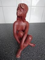 Een beeldje van een naakt meisje, Verzenden