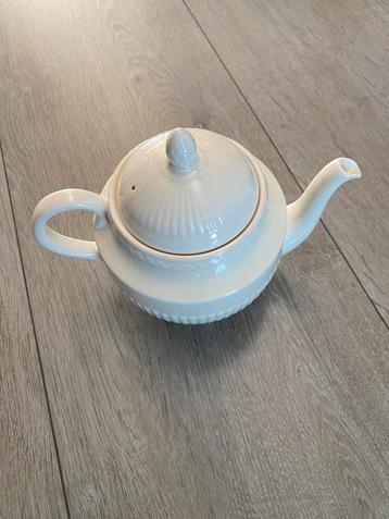 Wedgwood Edme theepot beschikbaar voor biedingen
