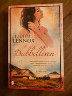 Dubbelleven -- Judith Lennox, Boeken, Ophalen of Verzenden, Judith Lennox, Zo goed als nieuw, Nederland