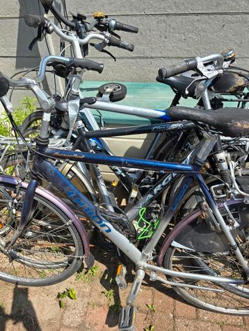 partij opknap fietsen te koop +100 stuks  beschikbaar voor biedingen