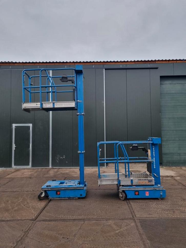 Power tower nano sp hoogwerker, Zakelijke goederen, Machines en Bouw | Liften, Steigers en Ladders, Ophalen of Verzenden