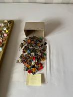 Grote verzameling speldjes +/- 450 stuks, Verzamelen, Speldjes, Pins en Buttons, Ophalen of Verzenden, Gebruikt, Overige onderwerpen