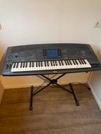 Keyboard Yamaha met standaard, Muziek en Instrumenten, Keyboards, Ophalen, Gebruikt, 61 toetsen