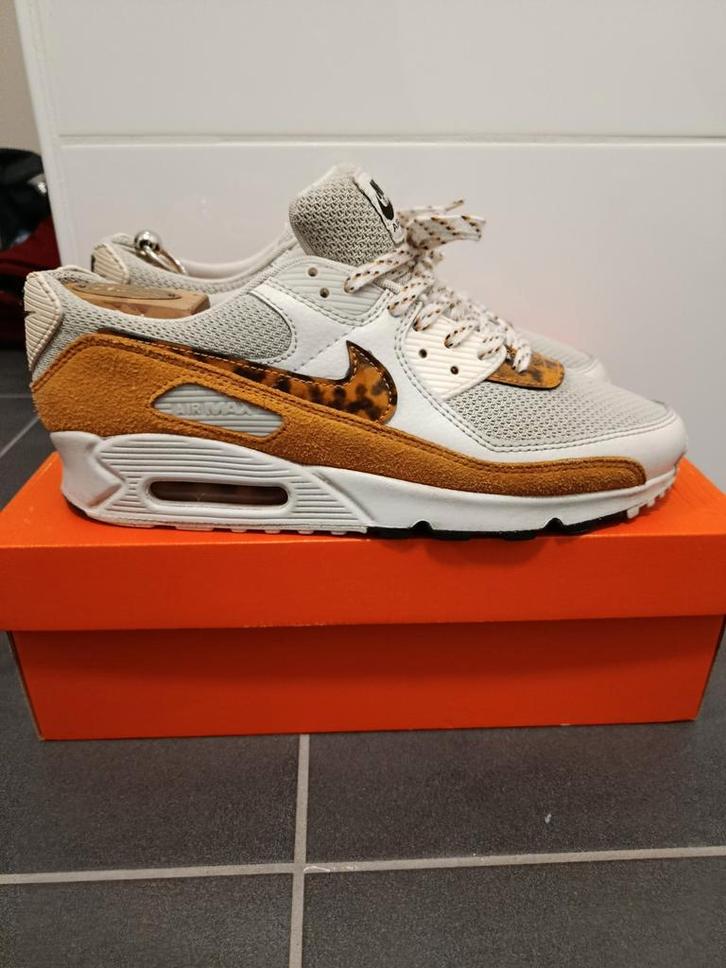 Nike Air Max 90 wmns 44 / men's 44.5 (28.5cm), Kleding | Heren, Schoenen, Zo goed als nieuw, Sneakers of Gympen, Wit, Ophalen of Verzenden