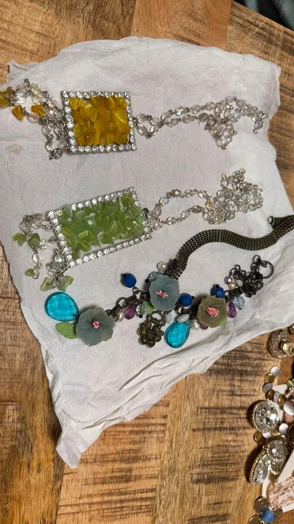 Diverse Kettingen met Edelstenen en Kristallen, Sieraden, Tassen en Uiterlijk, Kettingen, Gebruikt, Steen of Mineraal, Zilver