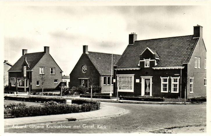 Aduard, Groene Kruisgebouw met Geref. Kerk - ongelopen, Verzamelen, Ansichtkaarten | Nederland, Ongelopen, Noord-Brabant, 1920 tot 1940