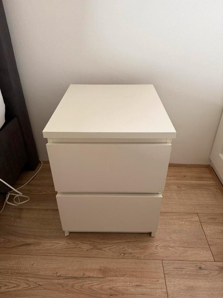 2 IKEA Malm nachtkastjes - Gebruikt, Huis en Inrichting, Slaapkamer | Nachtkastjes, Gebruikt, Minder dan 55 cm, Minder dan 45 cm