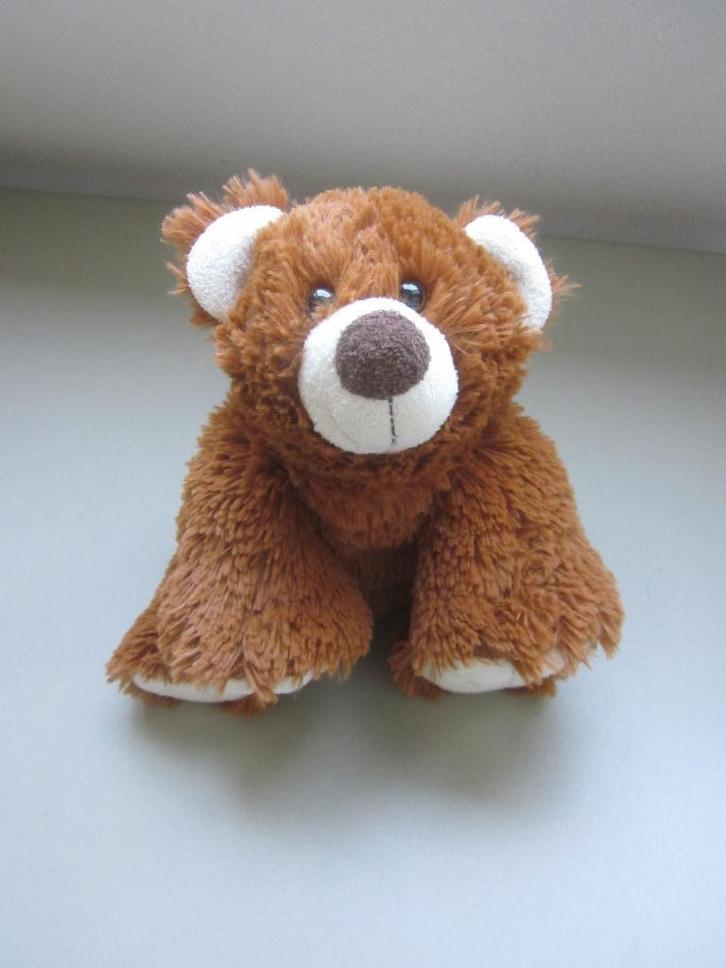 Ostoy Trading KIKA bruine langharig pluche beer knuffel, Kinderen en Baby's, Speelgoed | Knuffels en Pluche, Nieuw, Beer, Ophalen of Verzenden